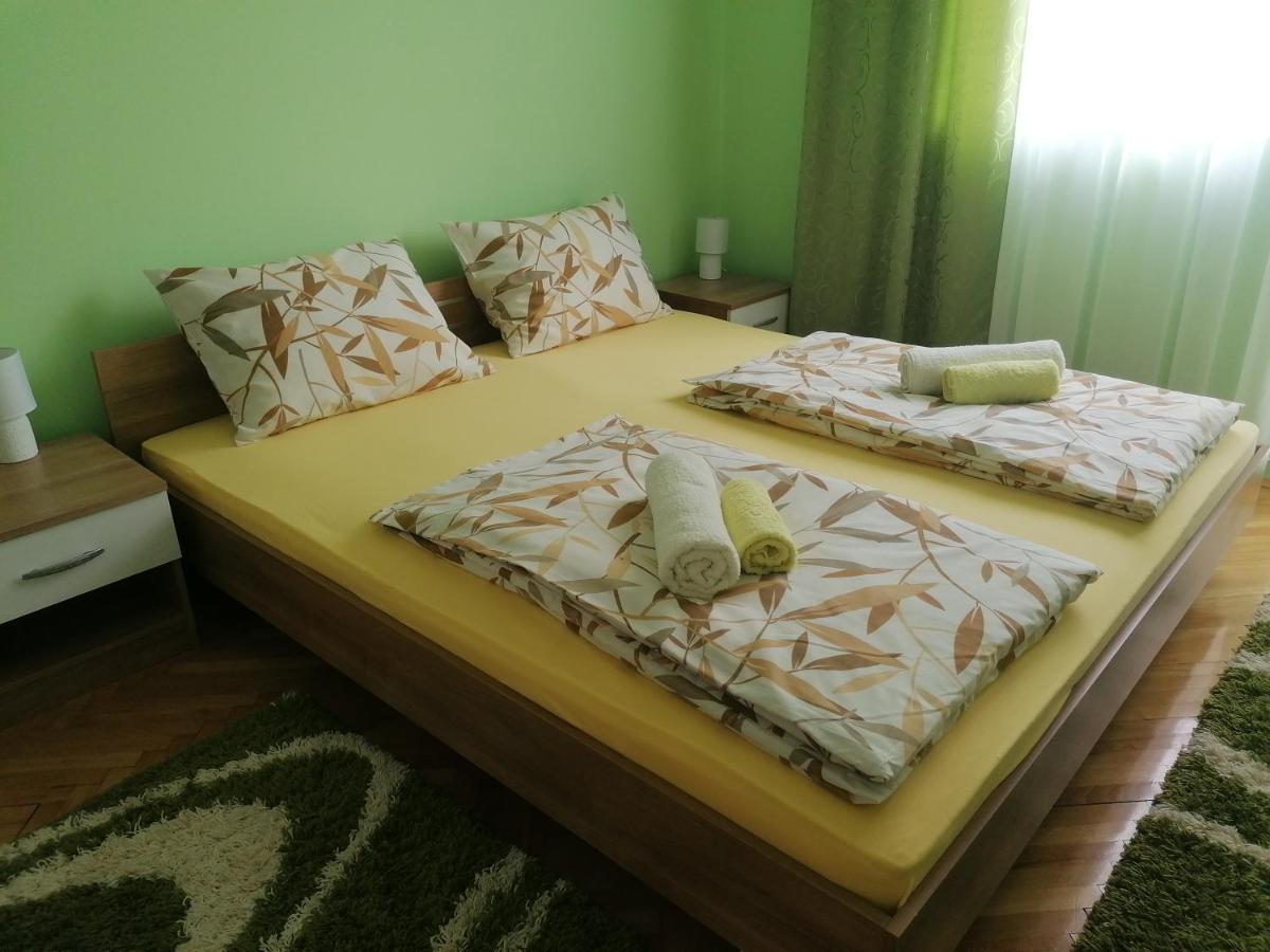 Apartman ,,Milica" Donji Milanovac Buitenkant foto